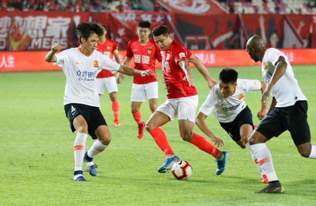 沪媒：足协或修改中超赛程 等待国脚归队顺延一周
