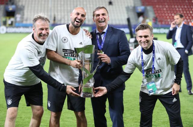 1632494327811027869.jpg 1632494327811027869.jpg